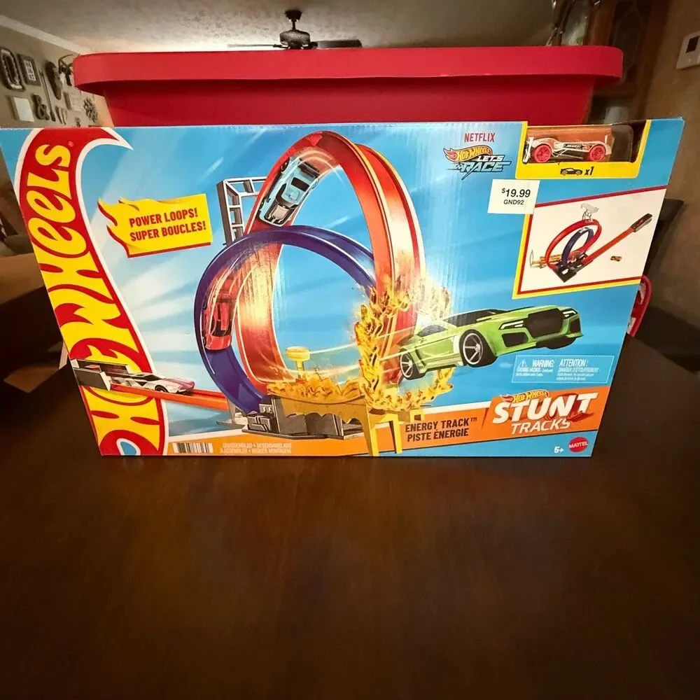 Hot Wheels Let's Race Energy Track Double Loop Stunt Set NWT GND92
